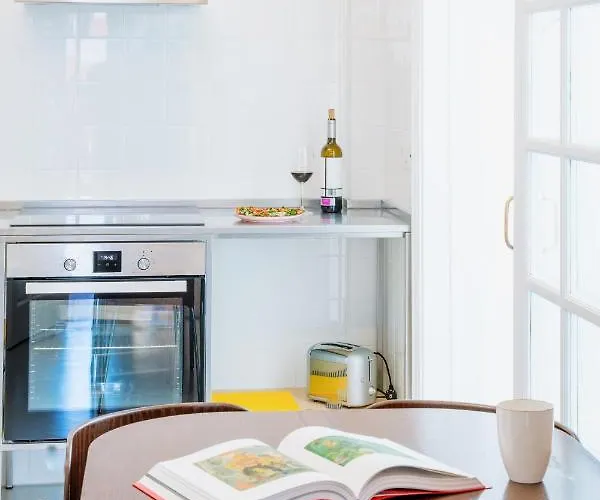 Paradiso Apartamento *